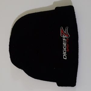 Toque. Digger Sports.